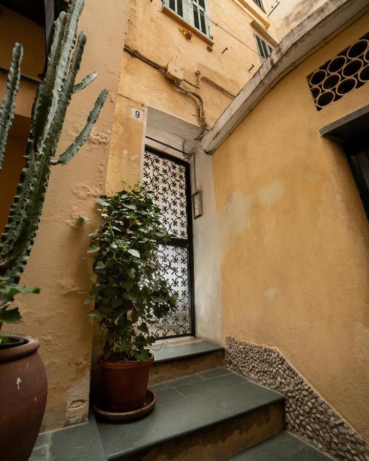 Apartamento Sui Tetti, Caressa De Mae Bordighera Exterior foto